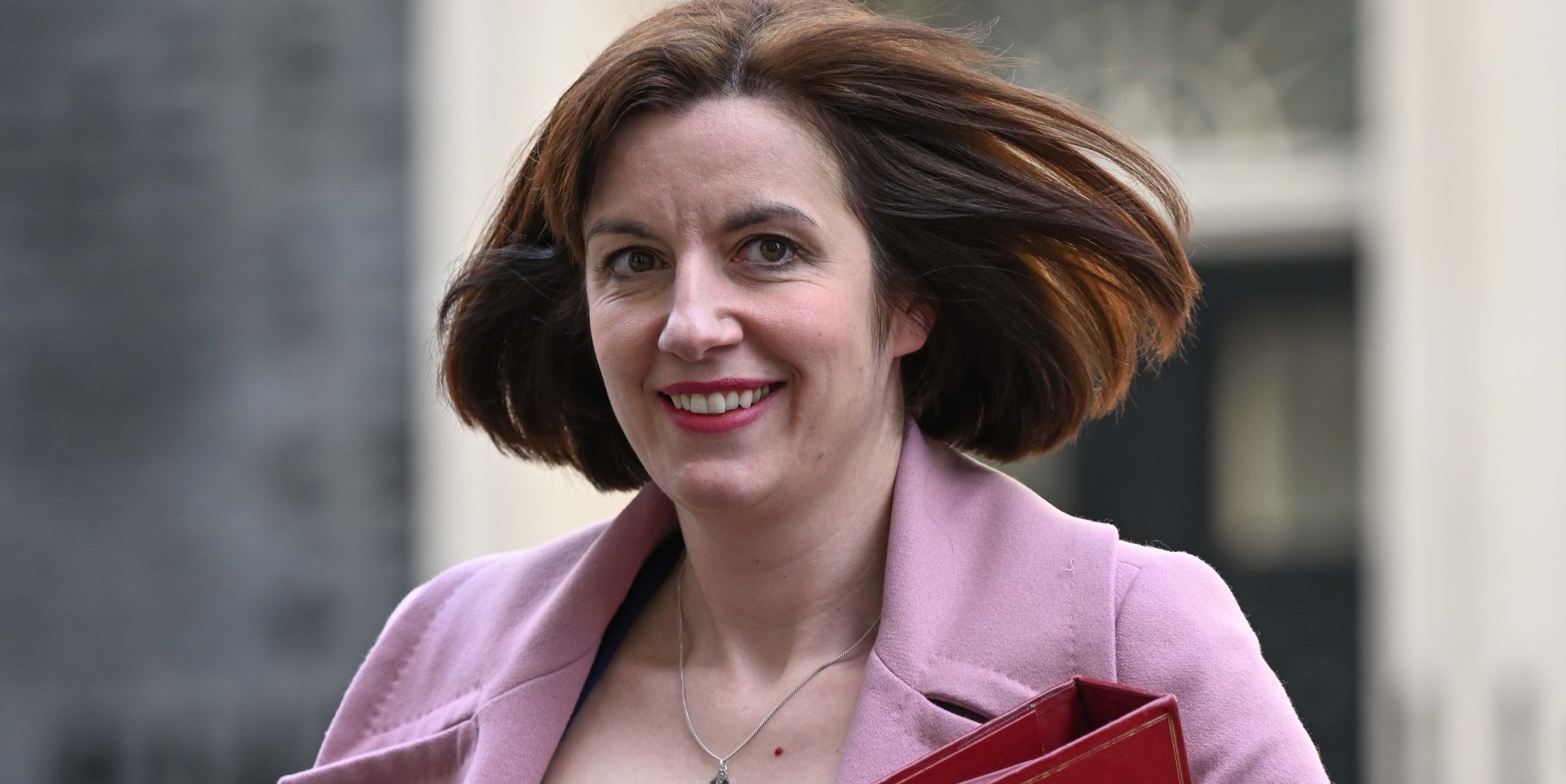 Aggiornamento EHRC: «Non si applica ai luoghi di lavoro», afferma Bridget Phillipson