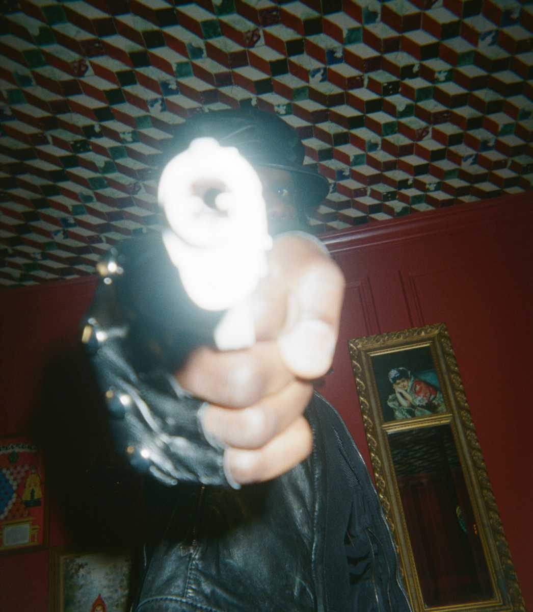 Matador Bolero: il rocker queer Yves Tumor esordisce come attore in un bizzarro esperimento di fantascienza