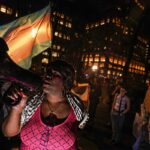Pazienti transgender presentano azione legale collettiva contro NYU Langone per impedire la cessione dei registri medici all’amministrazione Trump