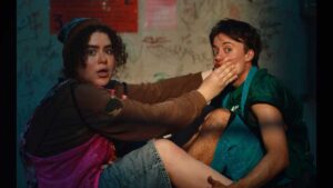 Scrittrice e regista transgender Siobhan McCarthy parla del suo film d'esordio 'She’s the He'
