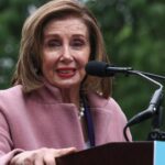 Nancy Pelosi: rifiuta di togliere protezioni trans dalla legge sui crimini d'odio