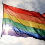 Scandalo a Londra: l'unico consiglio Reform annulla la cerimonia della bandiera Pride