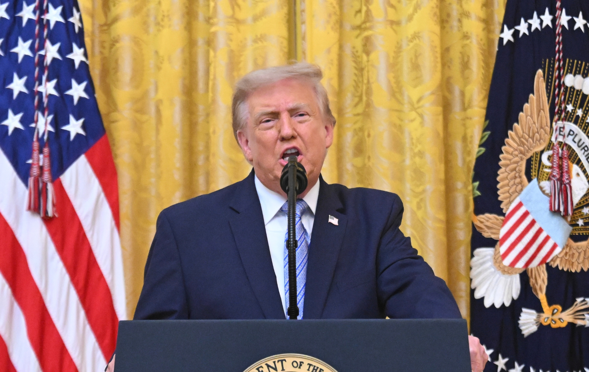 Discorso di Trump alla Casa Bianca: mira di nuovo alla comunità transgender