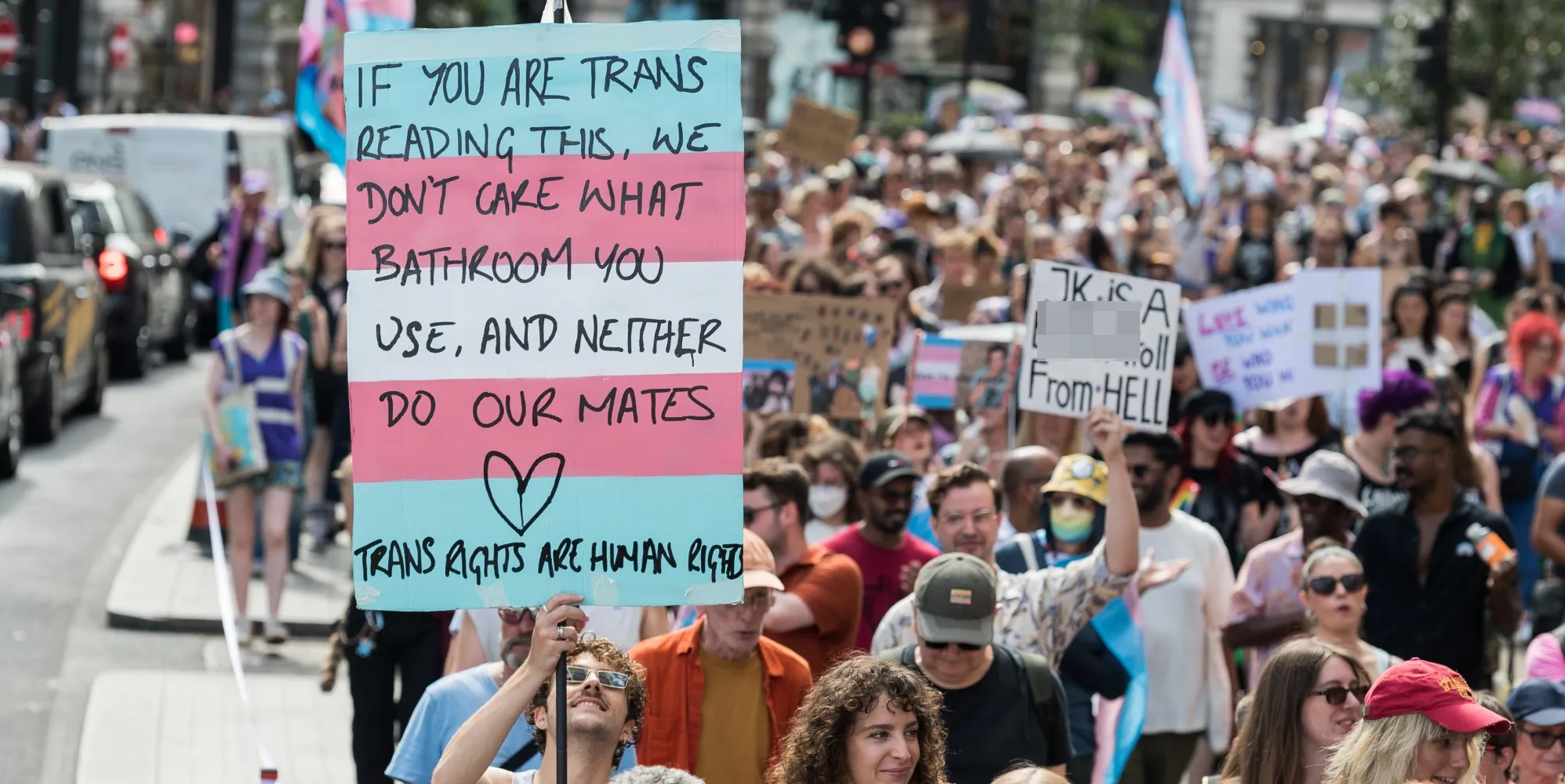 London Trans+ Pride 2026 fa la storia con un numero record di partecipanti