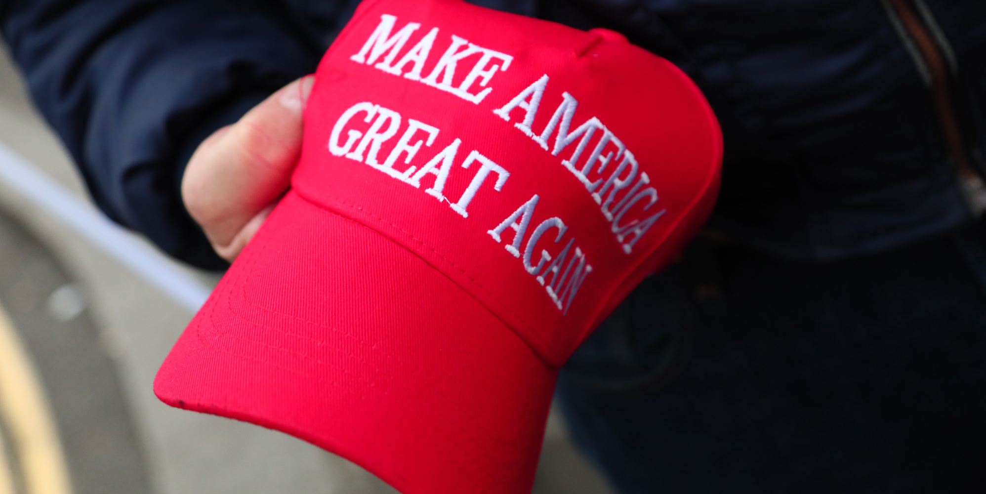 Fan MAGA beccato a usare bot per manipolare il sostegno a una misura sulle armi anti-trans