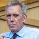 Hugh Laurie rattrista i fan con il sostegno a Sophie Cunningham nella controversia sugli sport transgender