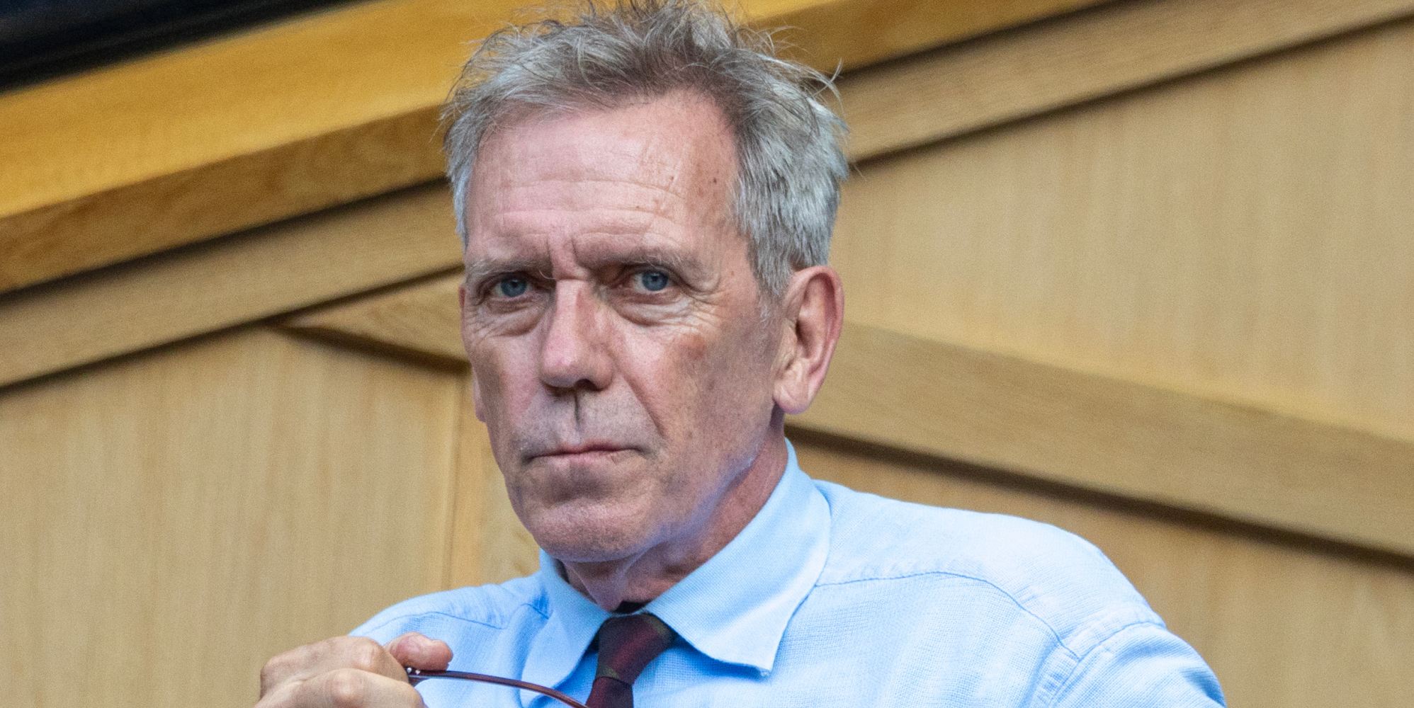 Hugh Laurie rattrista i fan con il sostegno a Sophie Cunningham nella controversia sugli sport transgender