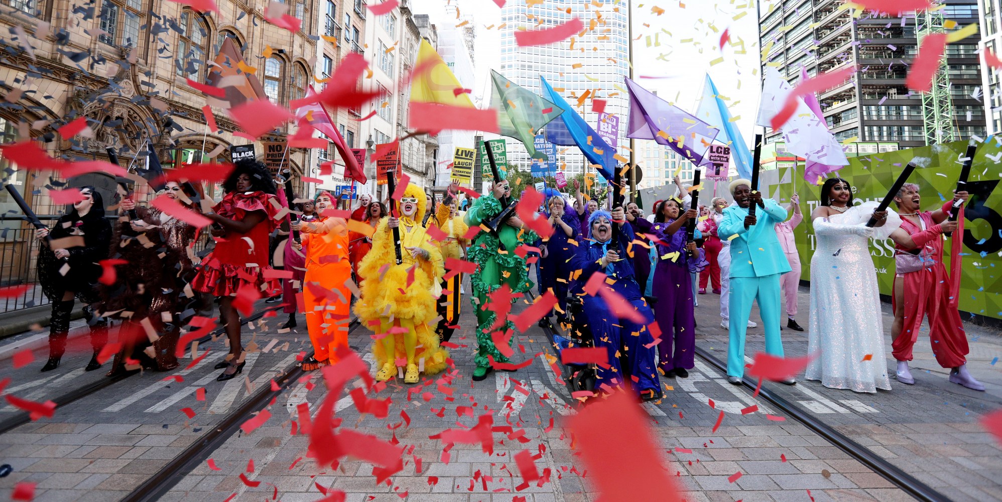 Birmingham Pride: polemica sui costi dei biglietti dopo piano per renderli gratuiti
