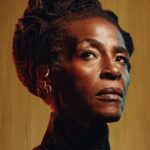 RSC rinvia Otello interpretato da un'attrice nera e lesbica, mentre Sharon D Clarke inizia il trattamento contro il cancro