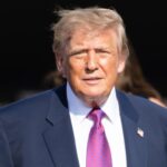 Nuovo rapporto dell'amministrazione Trump collega il sostegno alle persone trans alla violenza politica.