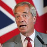 Nigel Farage batte Count Binface nell'elezione suppletiva di Clacton, ma è assente dal conteggio
