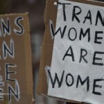 Tribunale assegna 35.000 dollari a un uomo trans dopo che il datore di lavoro ha usato il suo nome di nascita