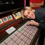 Brandi Carlile presenta il nuovo album al Stonewall National Monument Visitor Center
