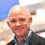 Il CEO di Chick-fil-A evita di affrontare la sua posizione sull'LGBTQ+ dopo l'indignazione causata dal boicottaggio