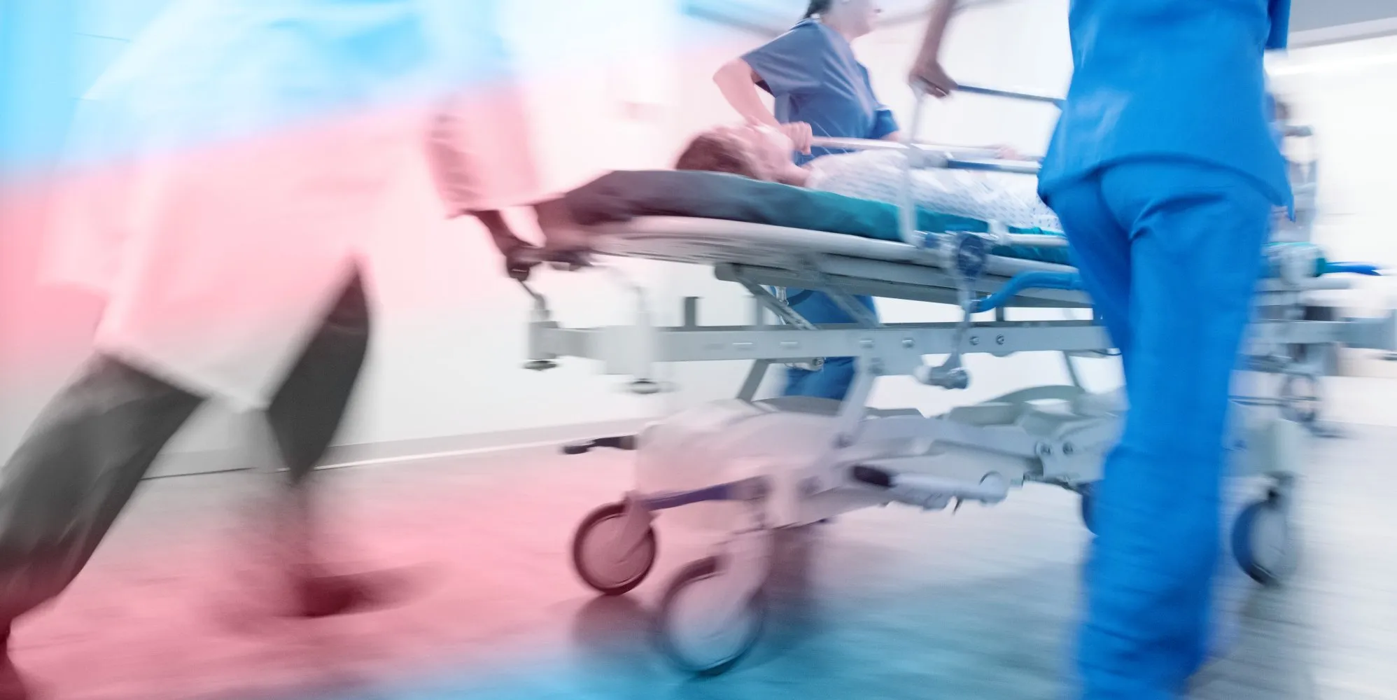 Politica sui reparti transgender dell'NHS England potrebbe aumentare il rischio di assistenza in corridoio, secondo rapporto