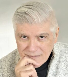 Da artista ad autore: Fraver, il leggendario scenografo di Broadway, si cimenta con l'omicidio